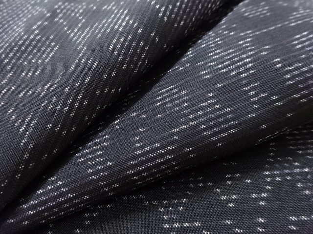  アンティーク　更紗模様織り出し本場泥大島紬着物